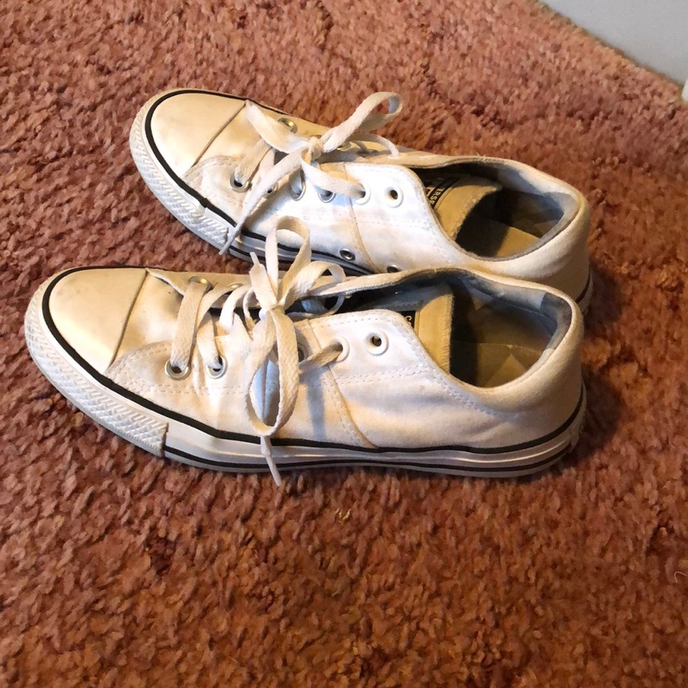 Converse - Picture 2 of 4